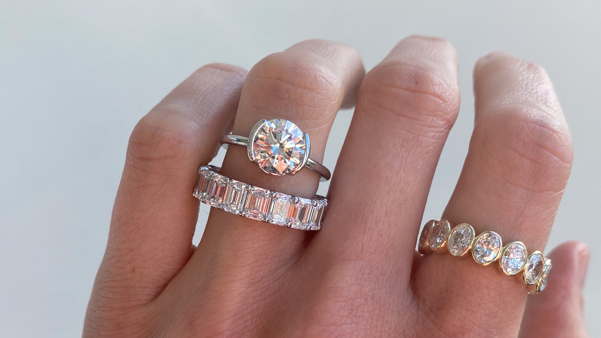 The Round Engagement Ring Roundup