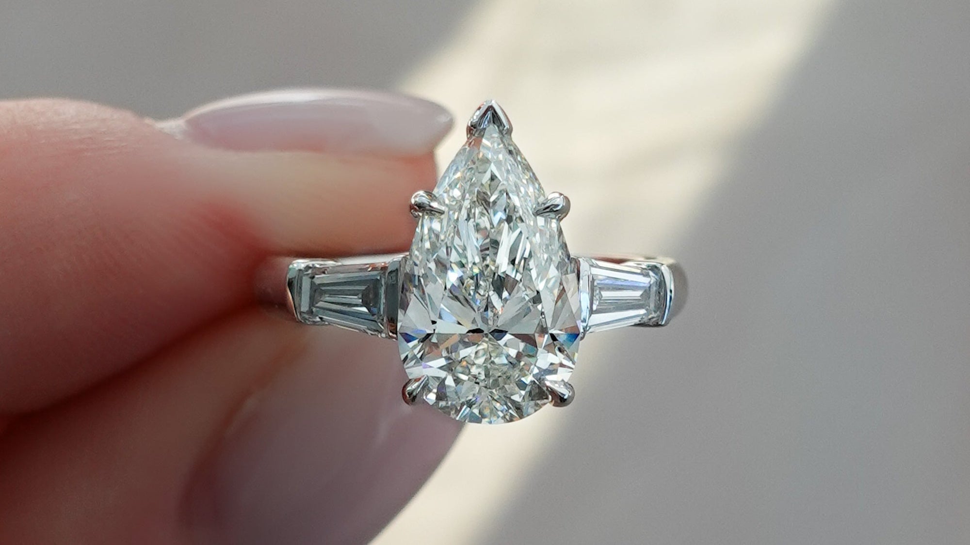 Discover the Perfection of a Pear Shaped Lab Grown Diamond Ring