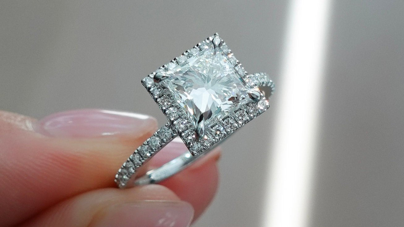 Platinum Vs. White Gold: What's the Difference? - GOODSTONE