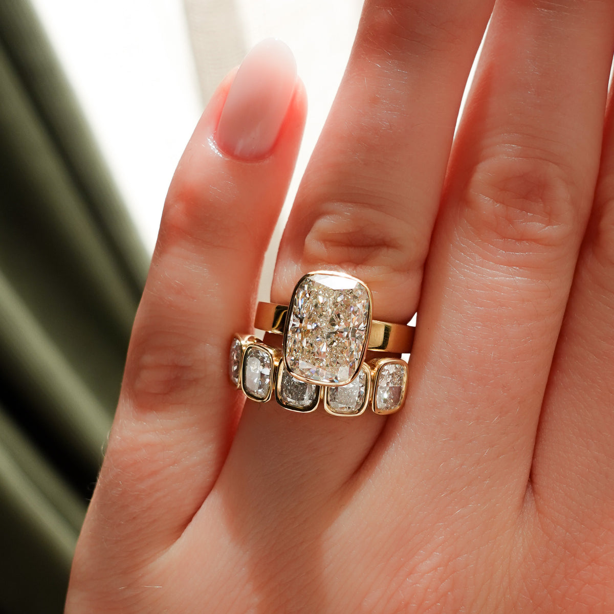 Five Stone Bezel Set Diamond Band With Elongated Cushion Cuts (2.50ctw)