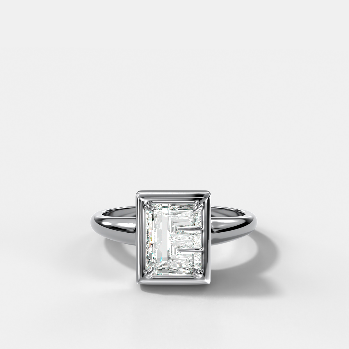 Club Diamond Initial Ring - Letter E