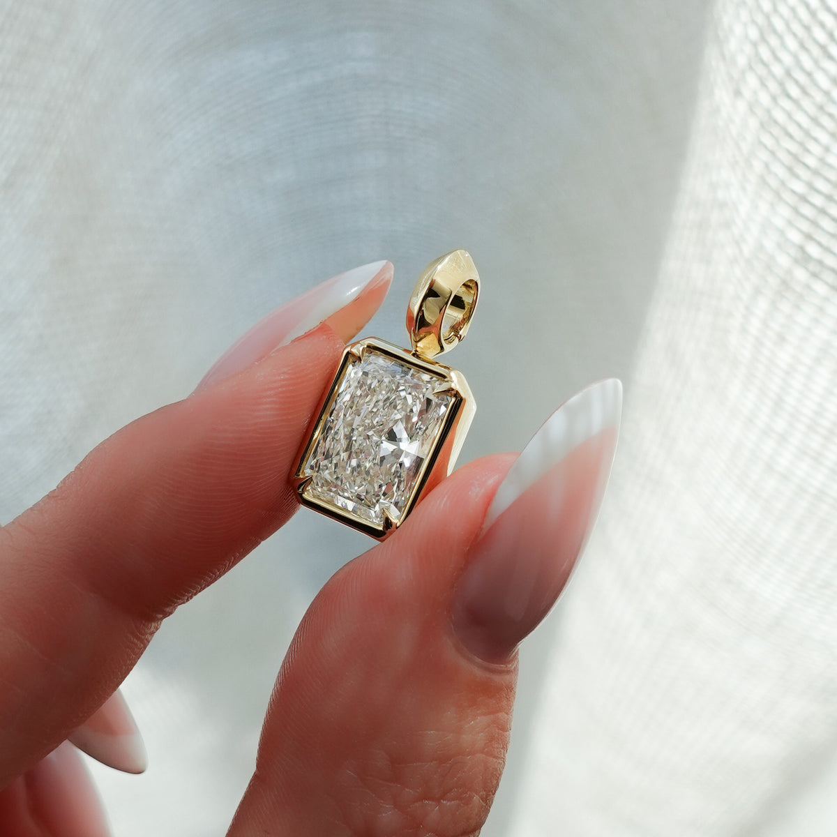 Club Elongated Radiant Attachable Diamond Pendant