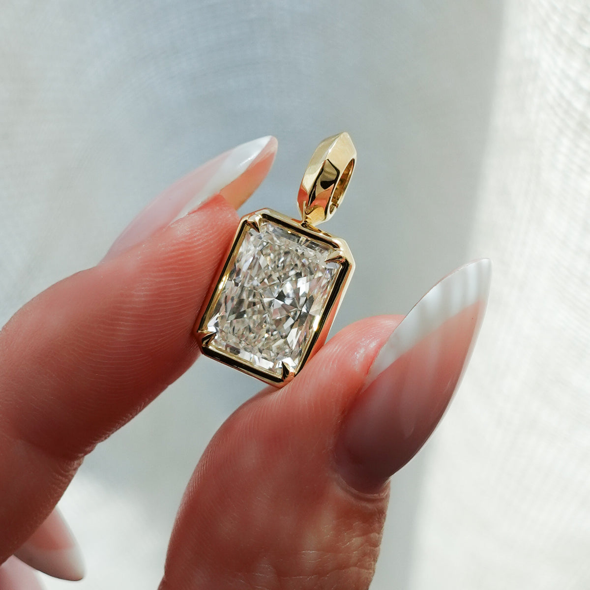 Club Elongated Radiant Attachable Diamond Pendant