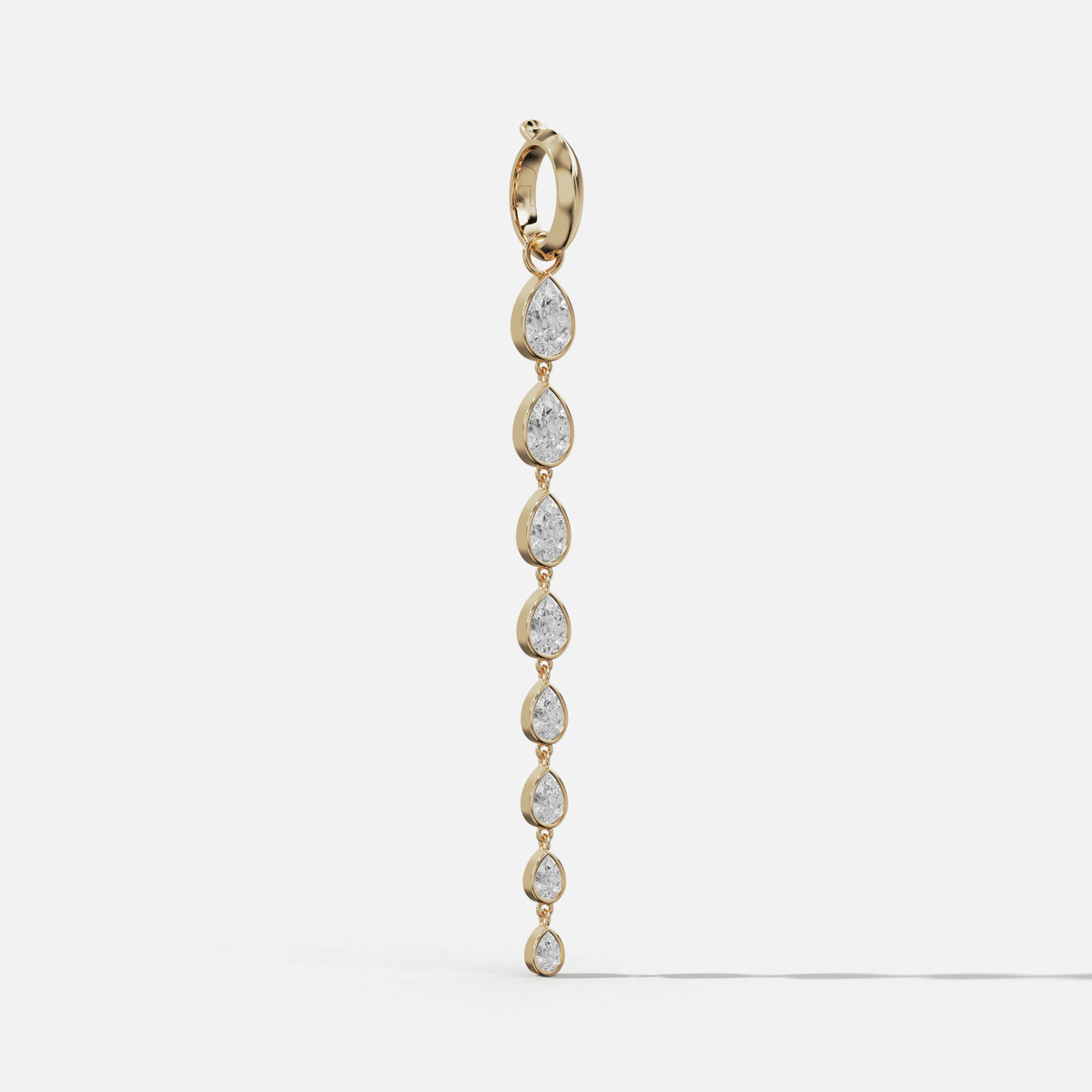 Colgante de diamantes acoplable en forma de pera con bisel graduado