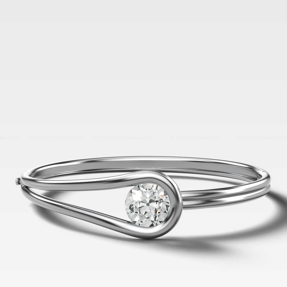 Brazalete Lazo con Diamante de Talla Redonda