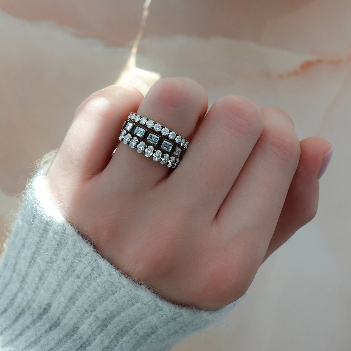 Blackened Petite Shared Prong Wedding Band with Oval Diamonds - GOODSTONE