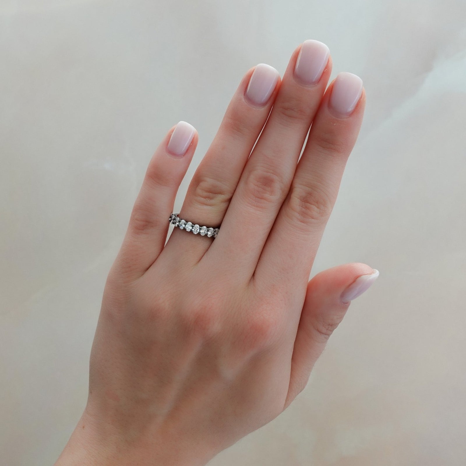 Blackened Petite Shared Prong Wedding Band with Oval Diamonds - GOODSTONE