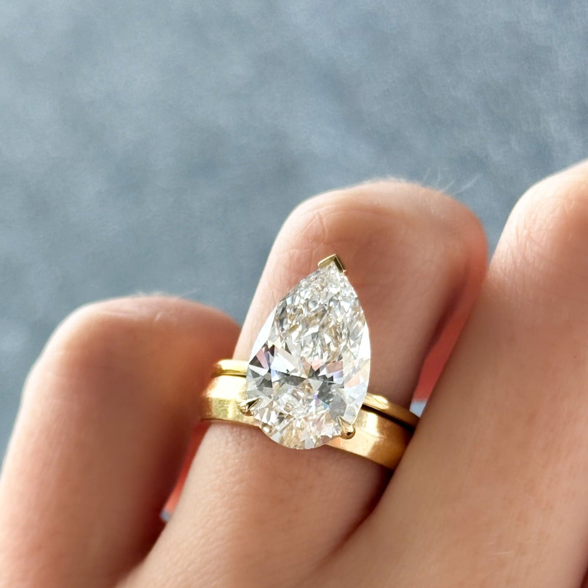 Butter Knife Edge Wedding Band (4mm) - GOODSTONE