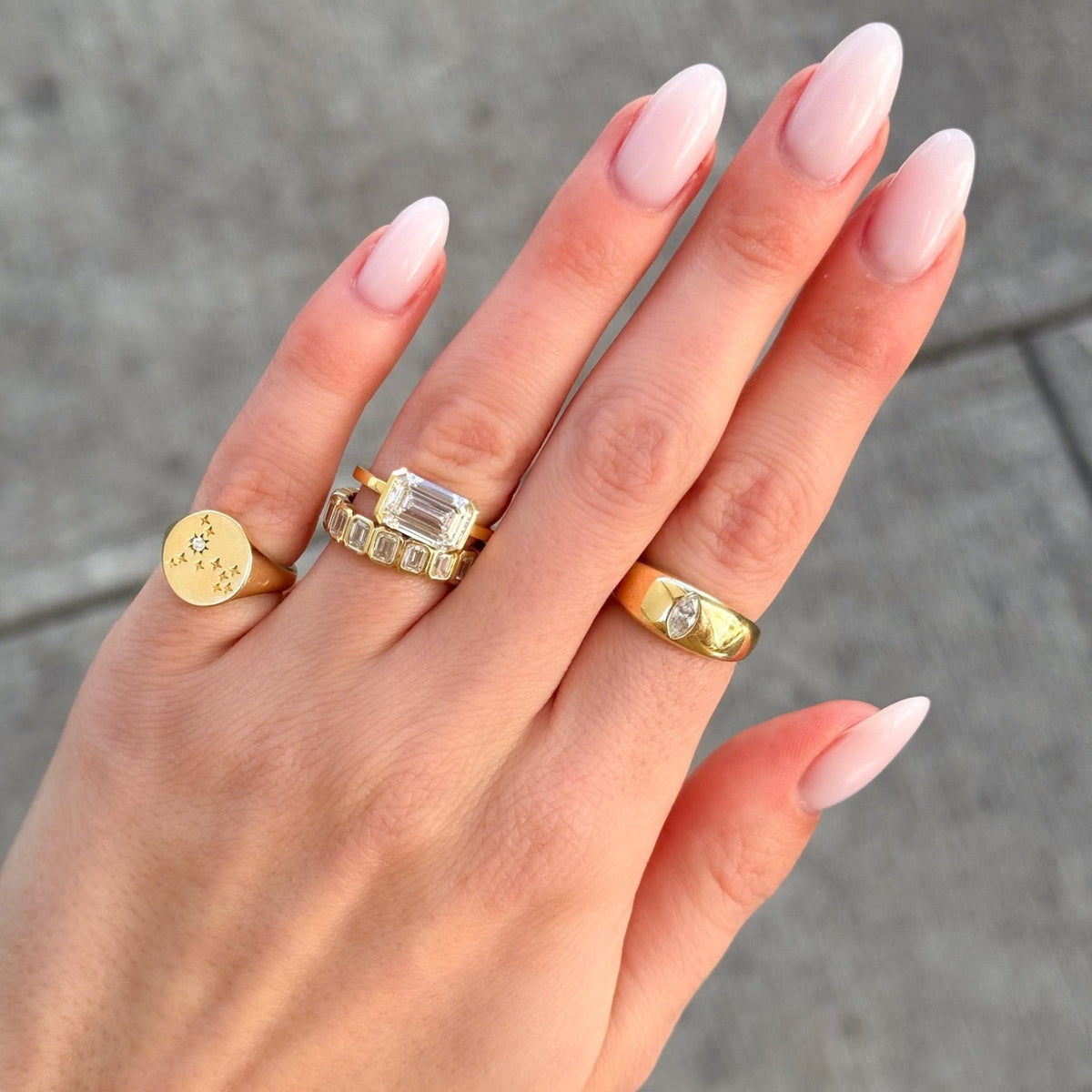 Chunky Burnished Ring with an Oval Cut - GOODSTONE