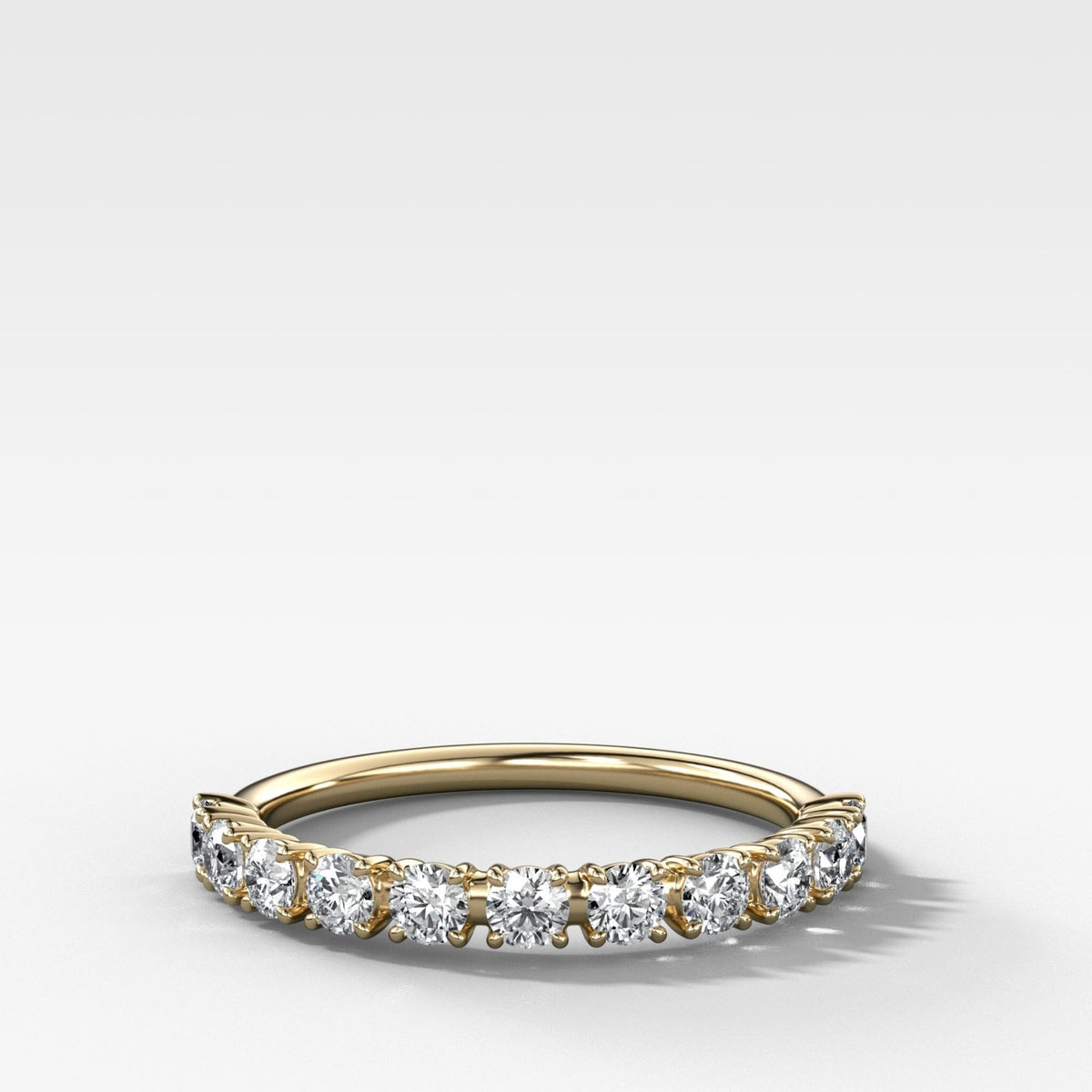 Banda de diamantes con garra: Anillo apilable Odyssey Good Stone Inc Oro amarillo natural de 14 k