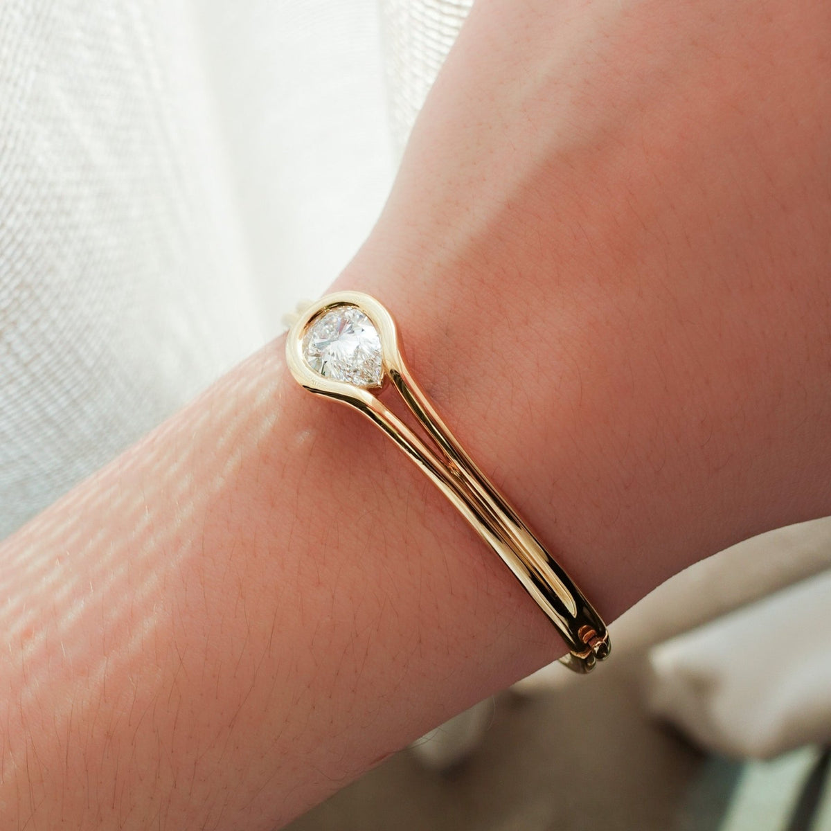 Lasso Bangle with Pear Cut Diamond - GOODSTONE