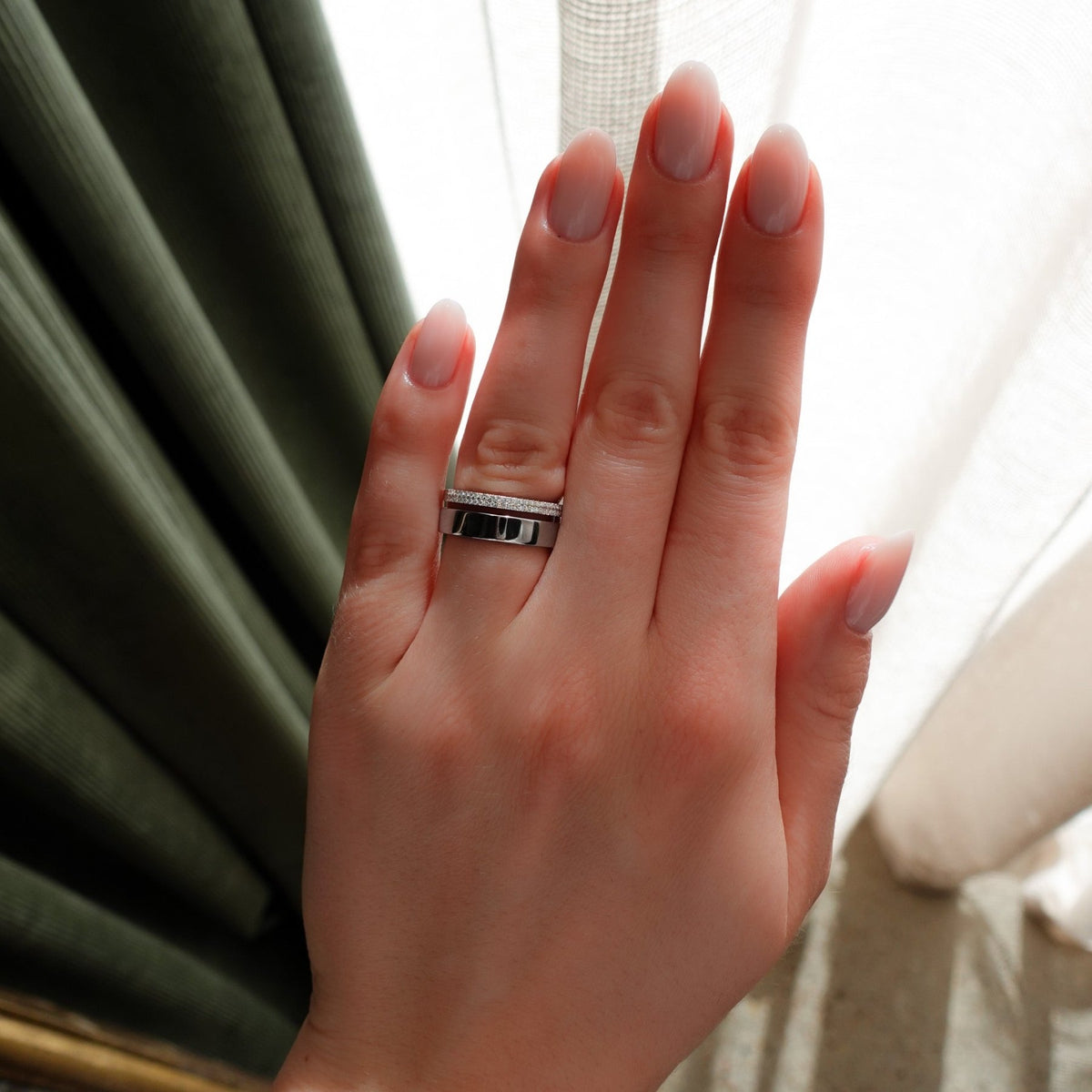 Orion Pavé Combo Wedding Band - GOODSTONE