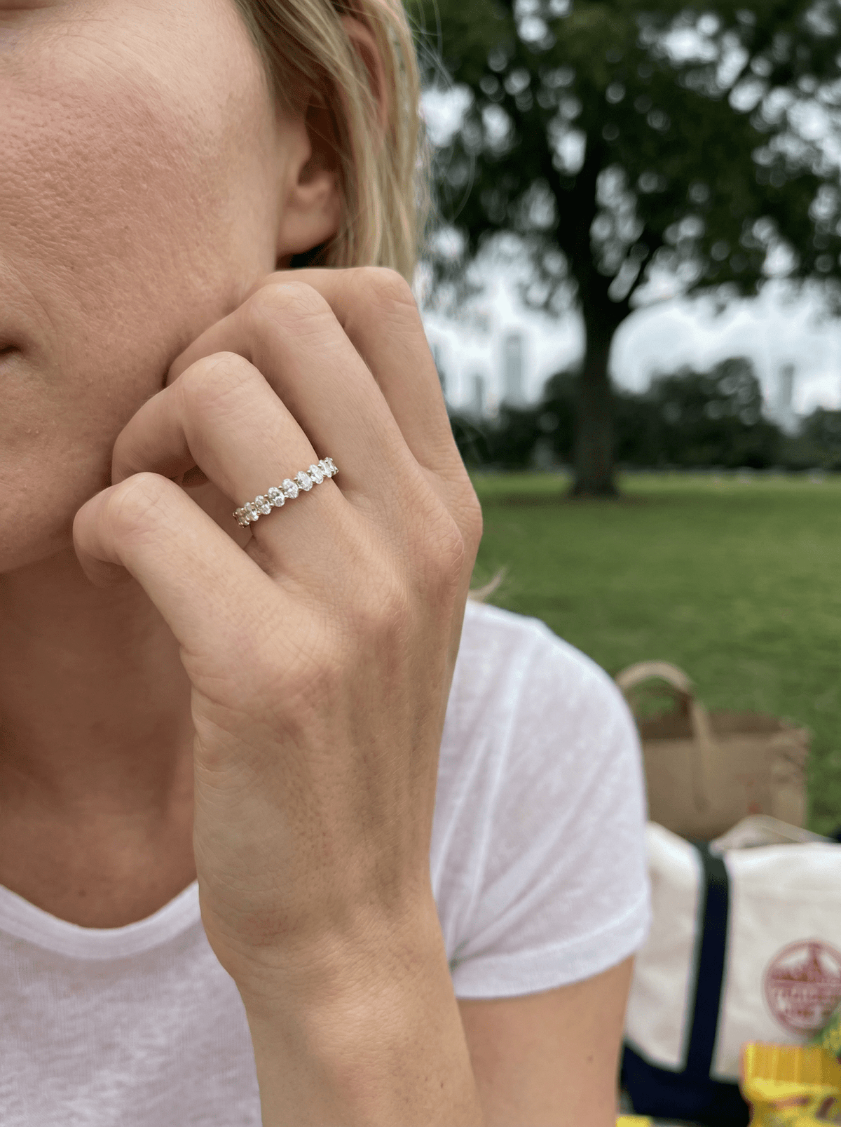Petite Shared Prong Wedding Band with Oval Diamonds - GOODSTONE
