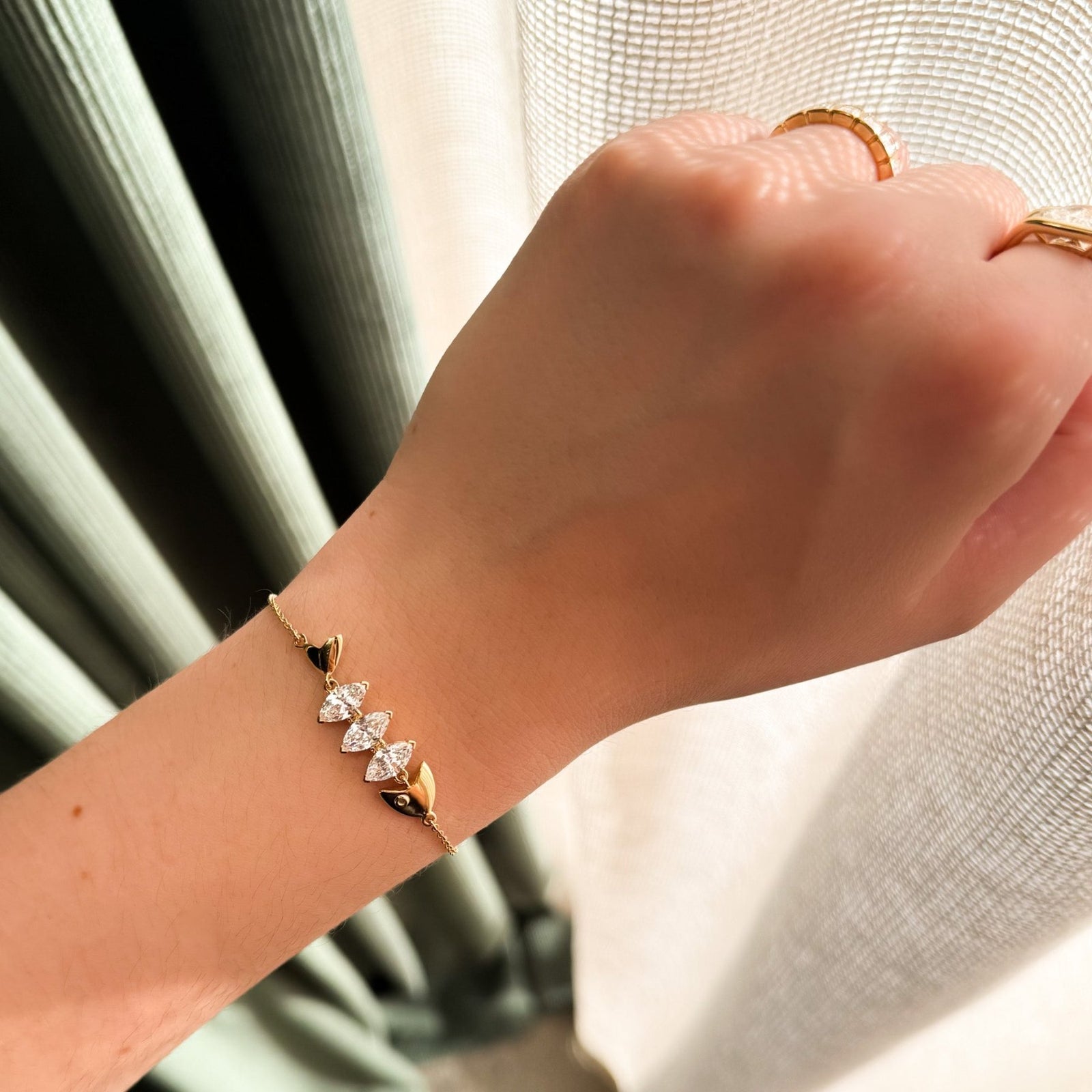 Pisces Bracelet with Marquise Cut Diamonds - GOODSTONE