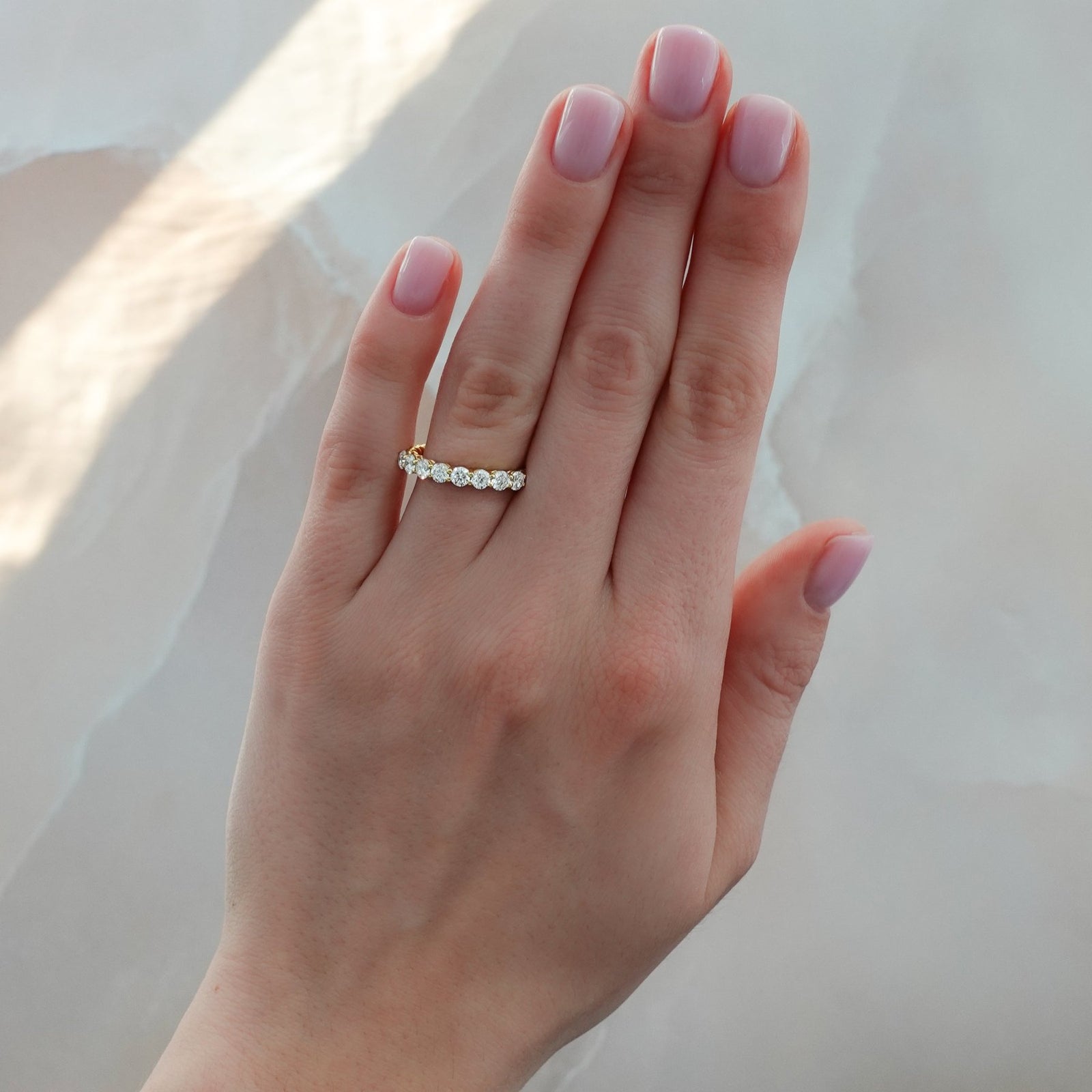 Shared Prong Rope Wedding Band With Round Diamonds - GOODSTONE