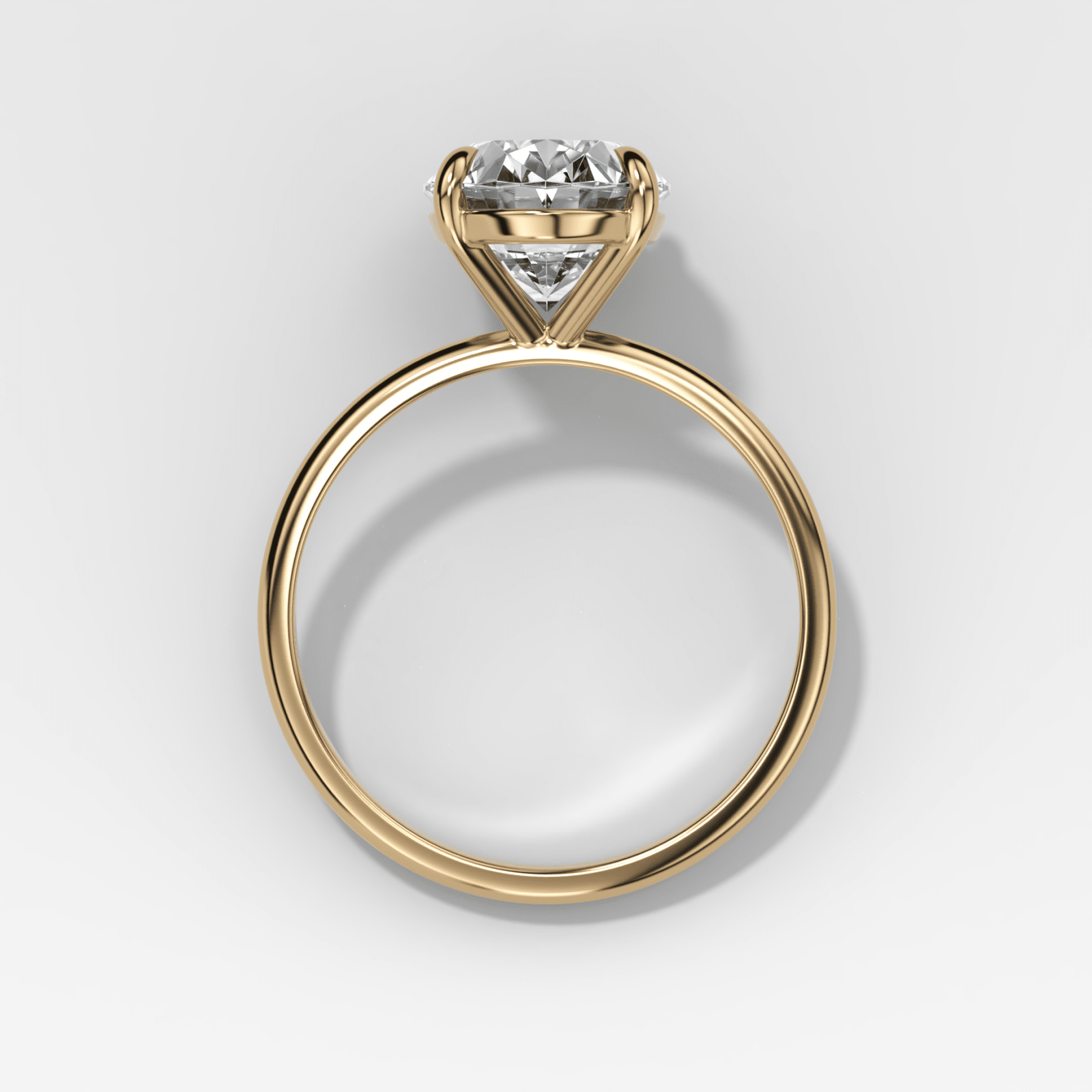 Solitario fino + simple con talla ovalada de 3,08 ct de Good Stone en oro amarillo