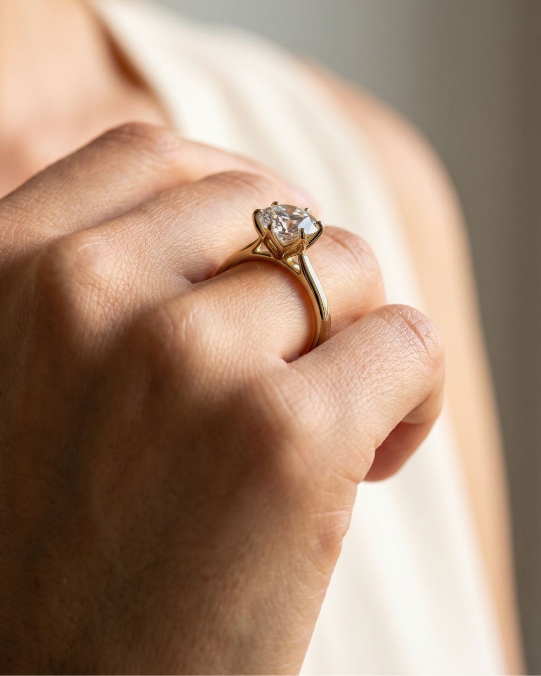 Tulip Basket Cathedral Engagement Ring with Round Cut Diamond - GOODSTONE