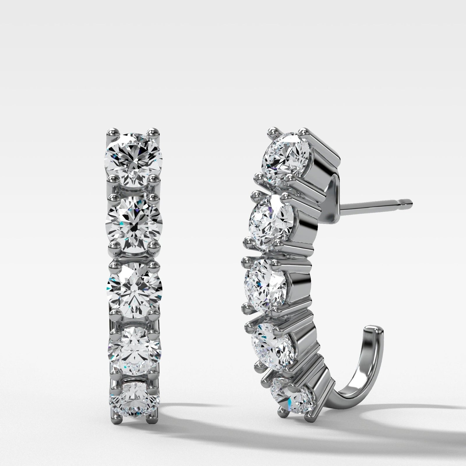 Pendiente en forma de J de cinco piedras en oro amarillo de Good Stone