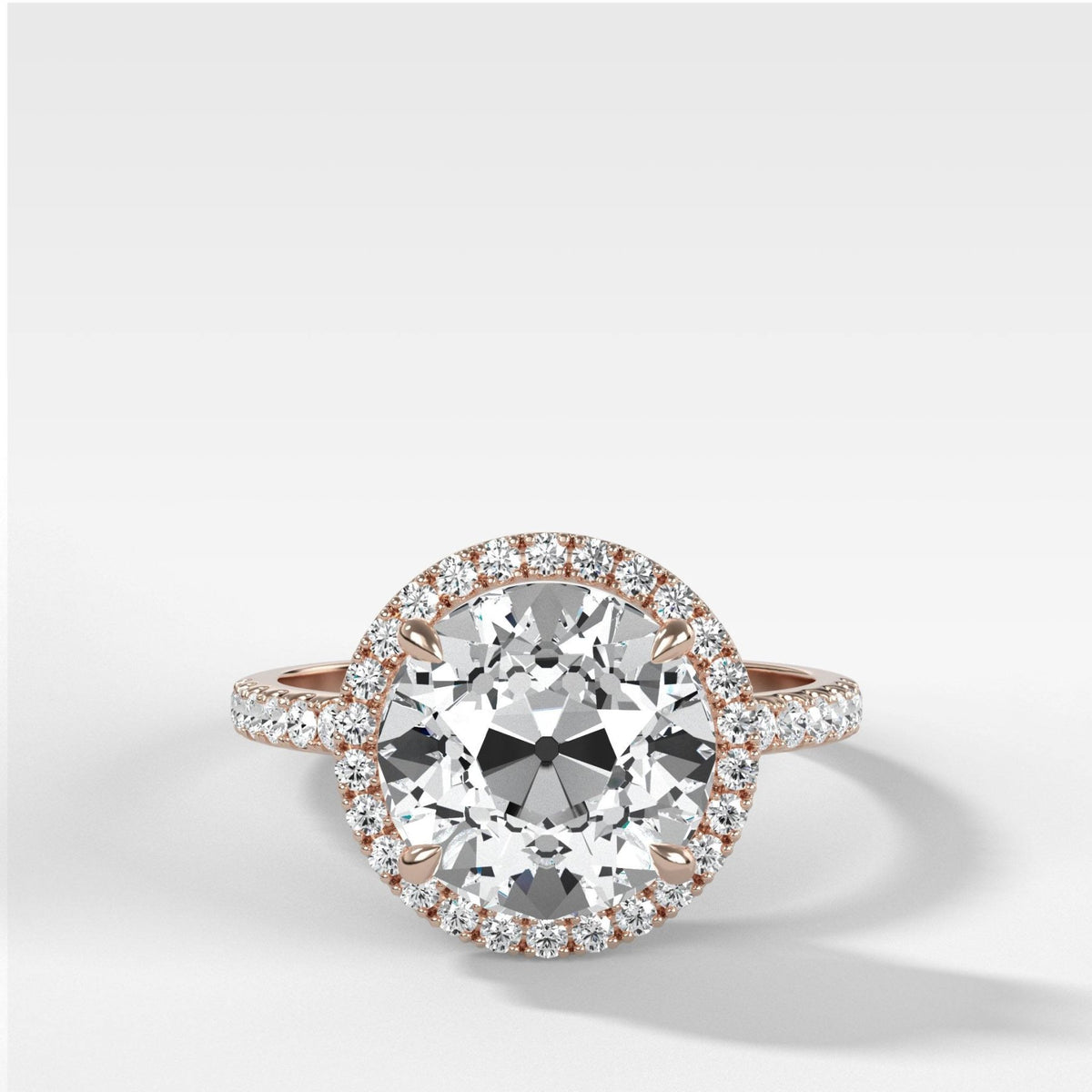 Anillo con halo en pavé Aurora y talla europea antigua de Good Stone en oro rosa