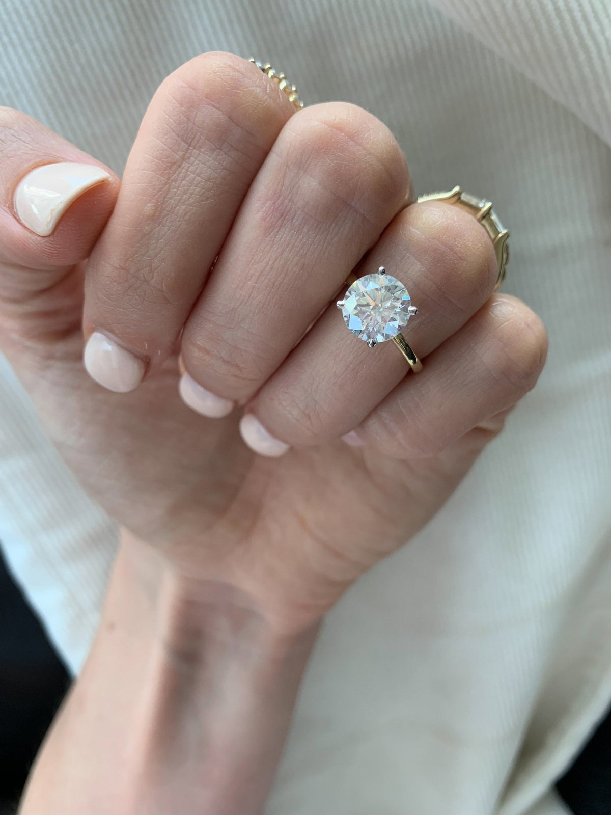 Crescent Solitaire Engagement Ring With Round Cut Diamond - GOODSTONE