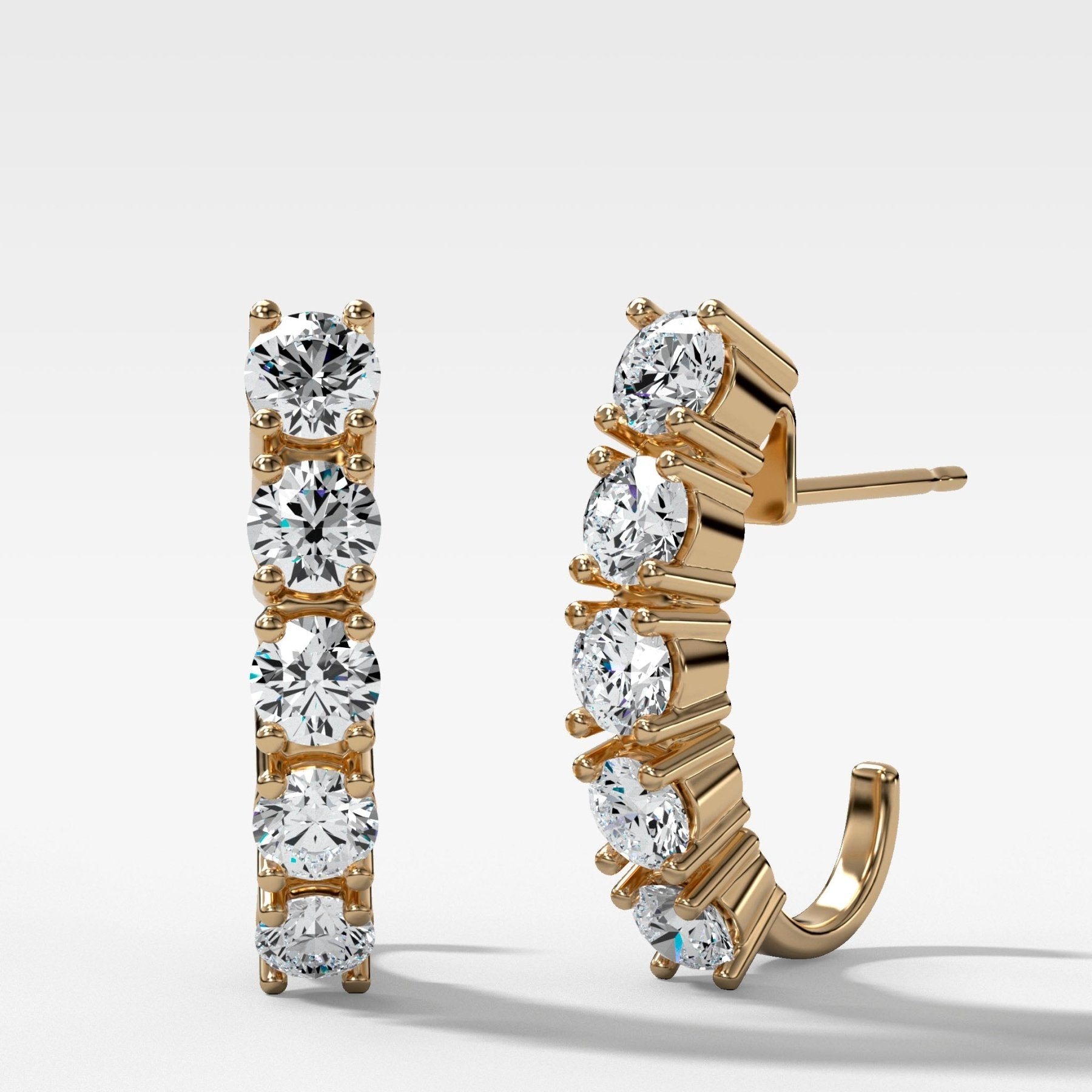 Pendiente en forma de J de cinco piedras en oro amarillo de Good Stone