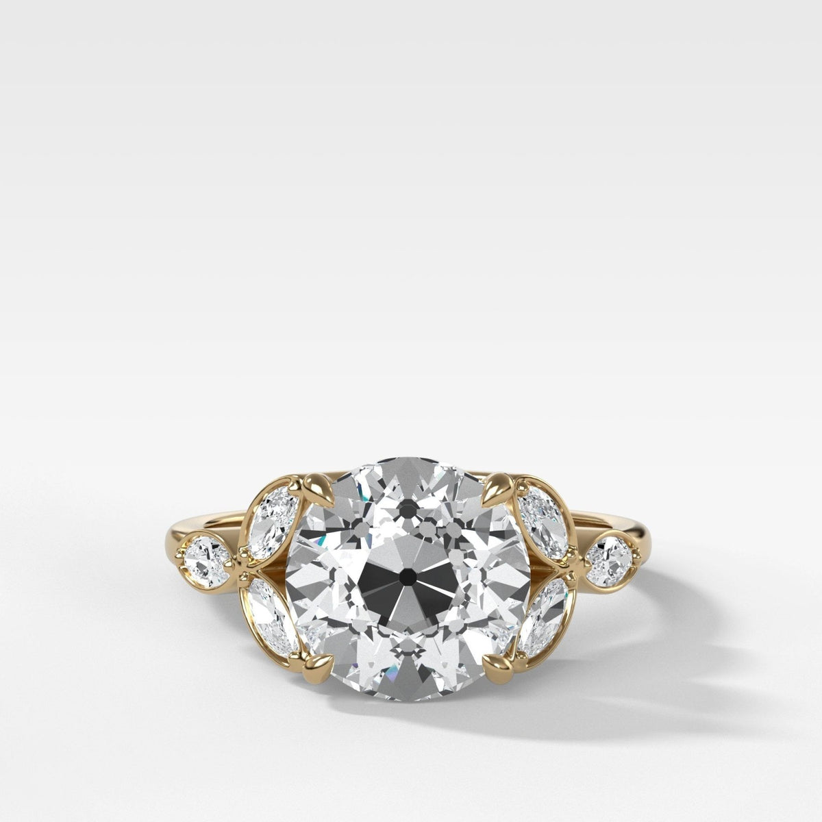 Sortija Laurel Con Talla Euro Antigua de Good Stone en Oro Amarillo