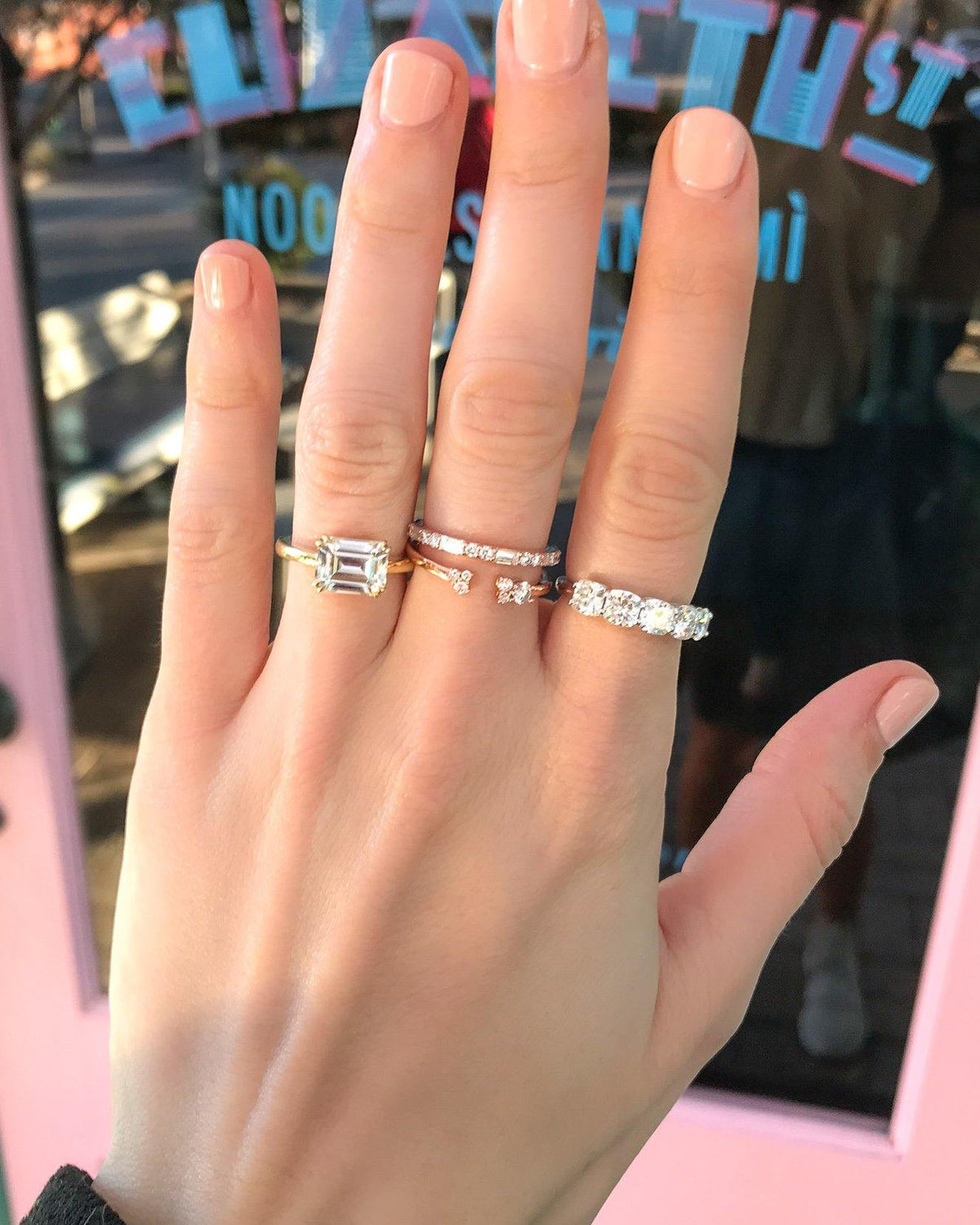 Solstice Band de Good Stone disponible en oro y platino