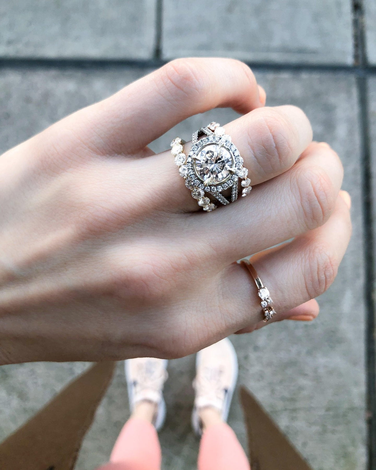 Split Shank Halo Engagement Ring With Round Cut Diamond - GOODSTONE