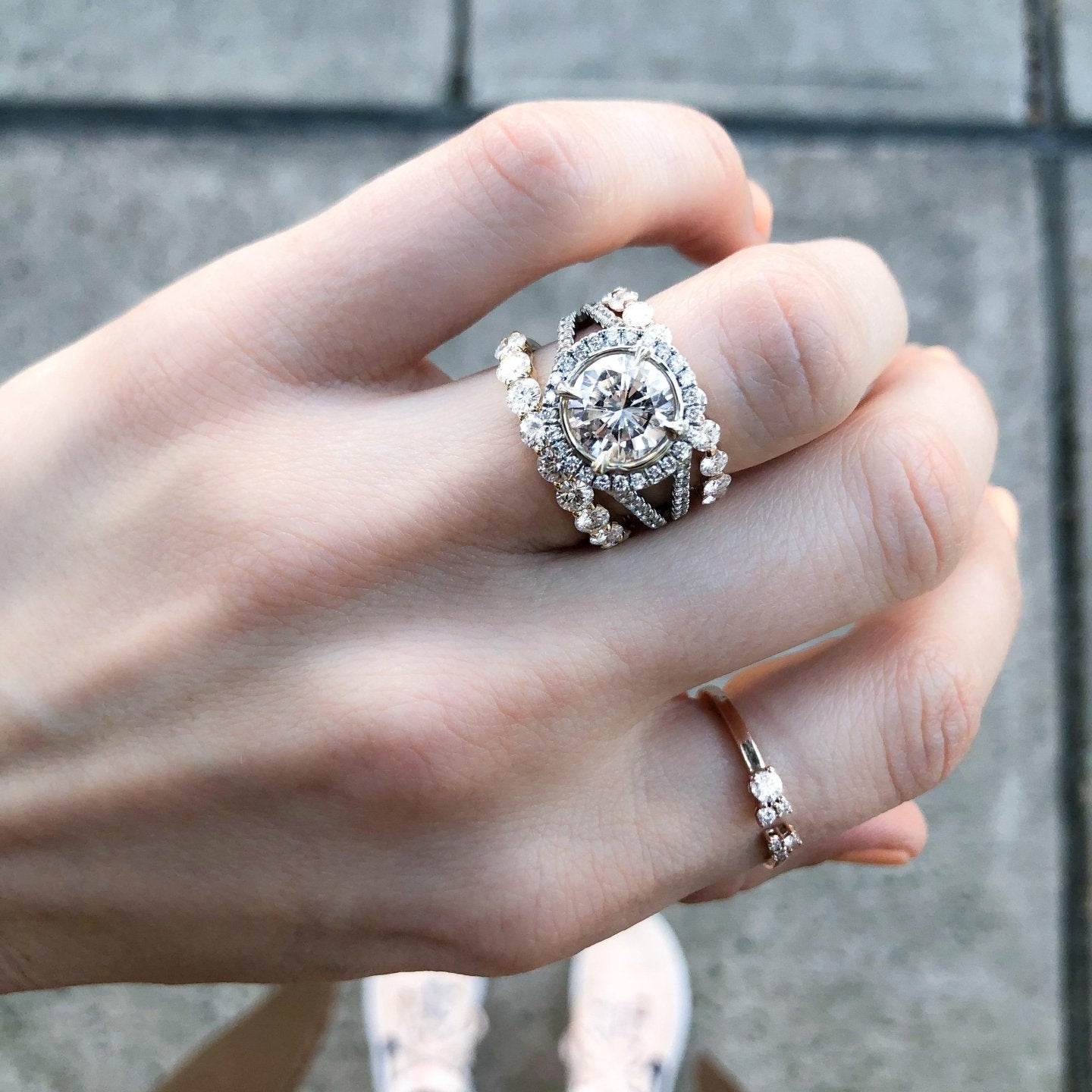Split Shank Halo Engagement Ring With Round Cut Diamond - GOODSTONE